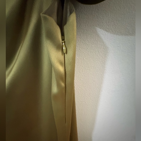 ABS by Allen Schwartz Green puff sleeve dress w/side zip 4. Perfect Holidays/NYE - Picture 5 of 6